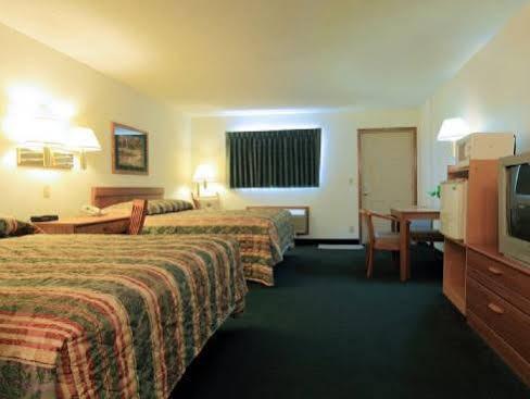Americas Best Value Inn Suburban Емметсбург  Екстер'єр фото